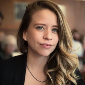 Meet your Posher, Maria